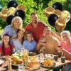AOUVT Juego de Vajilla de Fiesta de Cumpleaños de oro Negro, 16 Invitados Kit de Fiesta de Cumpleaños Temático, Decoración de Fiesta de Cumpleaños para Niños con Globos, Platos, Pañuelos, Pancarta